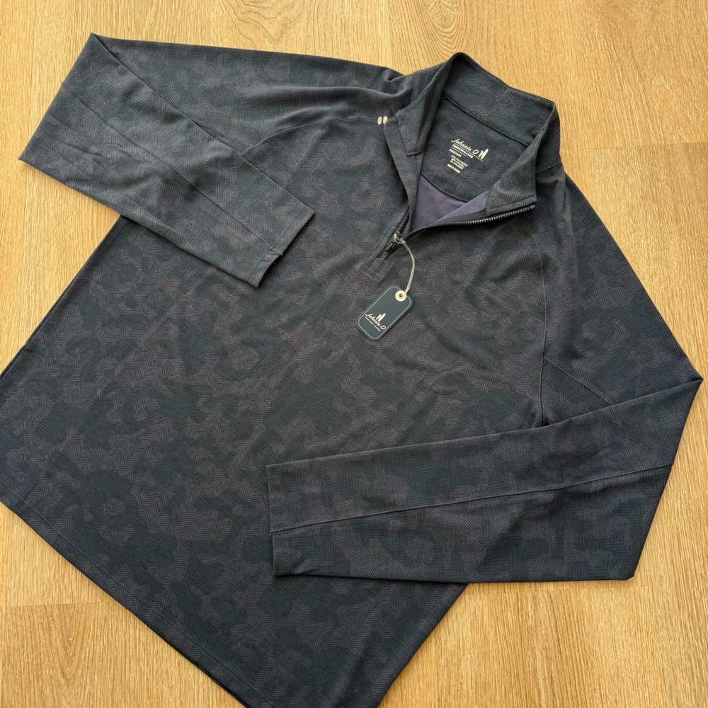 Johnnie-O Performance Viktor Quarter Zip Pullover Mens Medium Navy Chevron Camo